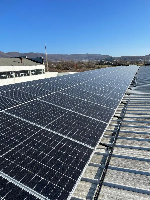 Serviço de comandos elétricos e painéis