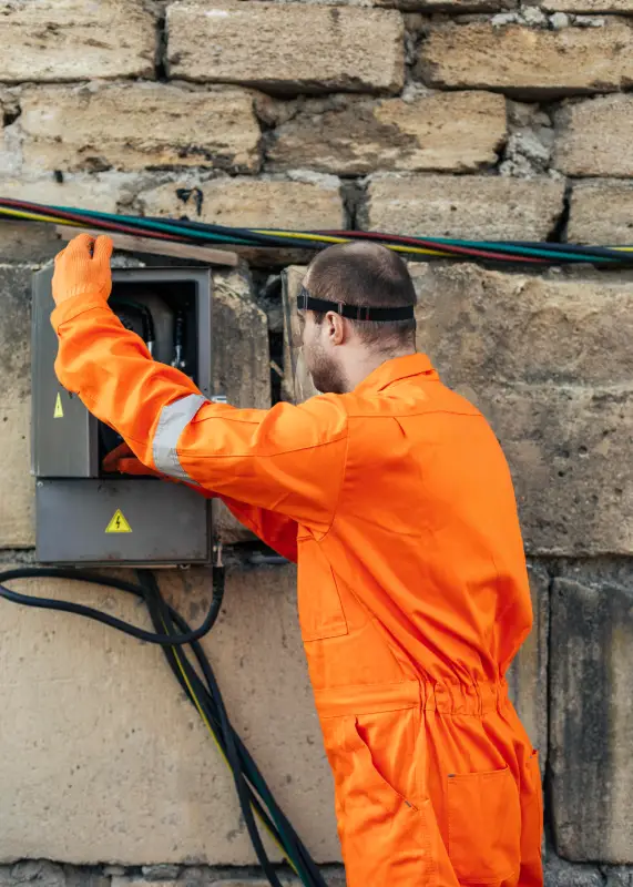 Serviços de proteção elétrica industrial